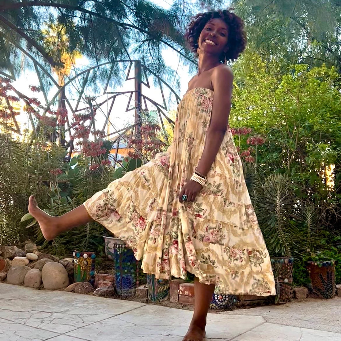 Roses n’ Cream: Dancing barefoot in the Garden