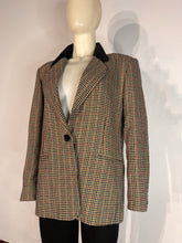 Load image into Gallery viewer, Houndstooth Single-breasted Blazer w/ Velvet Collar | Joan Leslie
