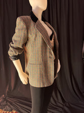 Load image into Gallery viewer, Houndstooth Single-breasted Blazer w/ Velvet Collar | Joan Leslie
