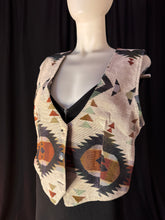 Cargar imagen en el visor de la galería, Roughrider by Circle T | Geometric Sunset Tapestry Vest
