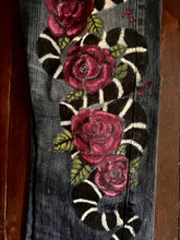 Cargar imagen en el visor de la galería, Front view, lower left leg of King Snake and Roses artwork with visible signature of Nicole Young
