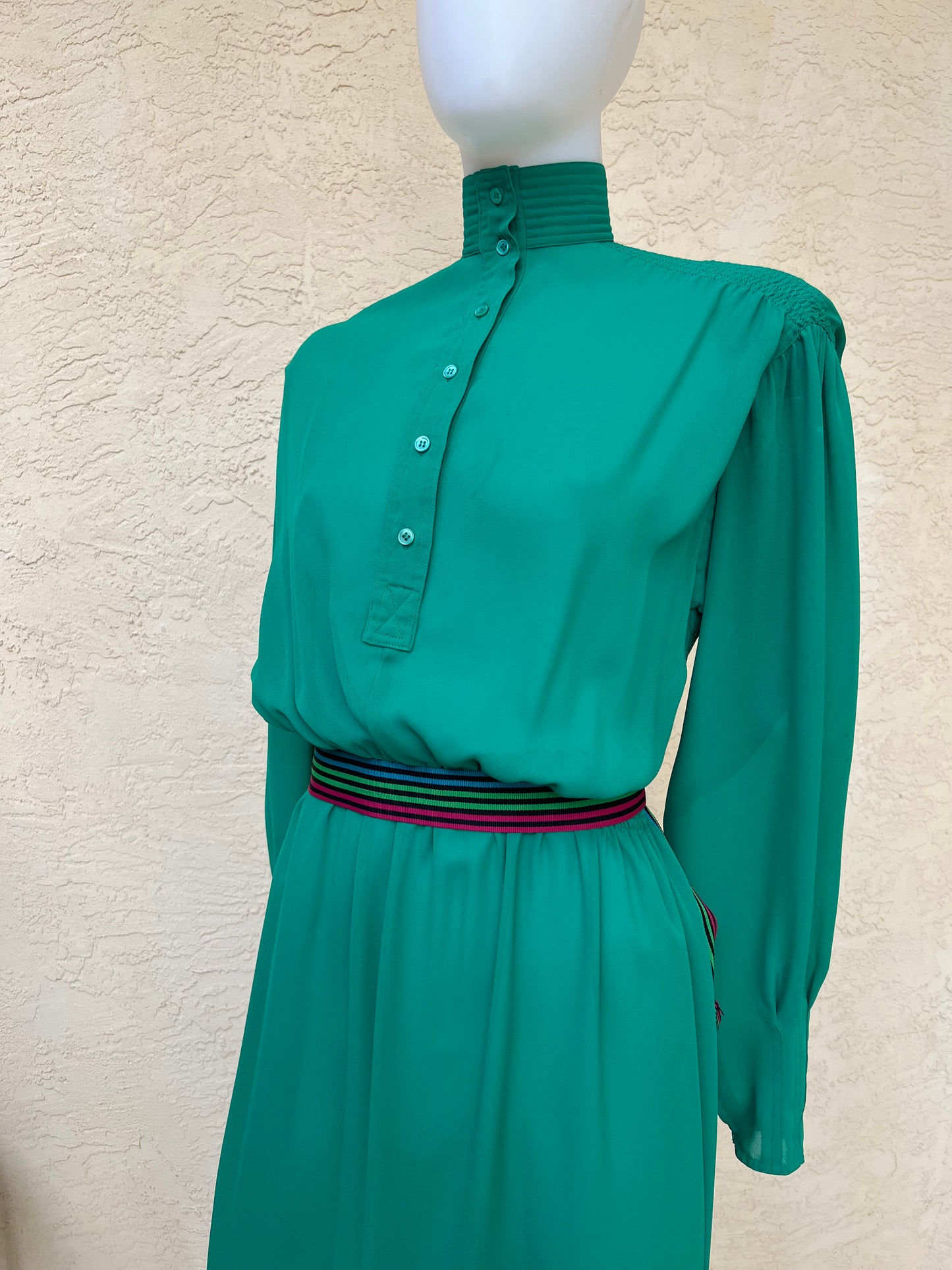 Green Wave, 1970s Vintage Longsleeve Dress